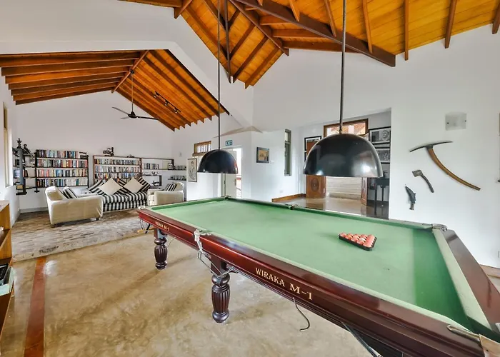 Villa Hundira
