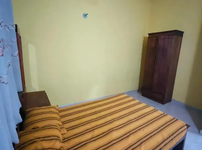 6 Bed 5 Bath Entire Luxury House In Negombo
