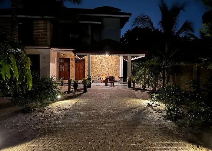 Charming Home Near The Beach