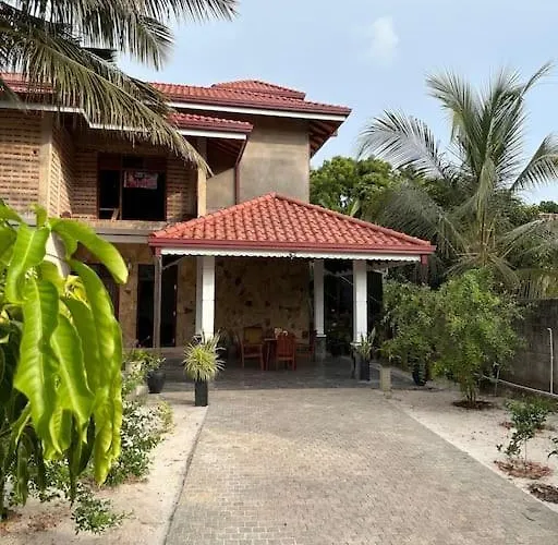 Charming Home Near The Beach