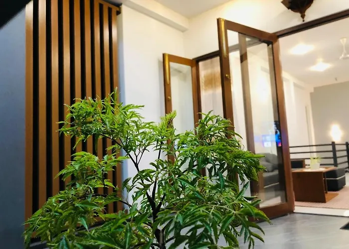 Villa Skylar Opulent Stays